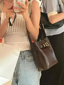 Niche Retro New Zheng Liyuan Same Style Oil Wax Cowhing Leather Single Shoulder Premium Bucket Bag For Women Small кофейный