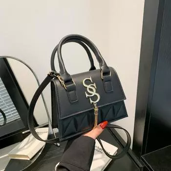 Niche rhombus embroidery thread letter 2024 new fashion splicing foreign style simple atmosphere crossbody shoulder handbag women чёрный