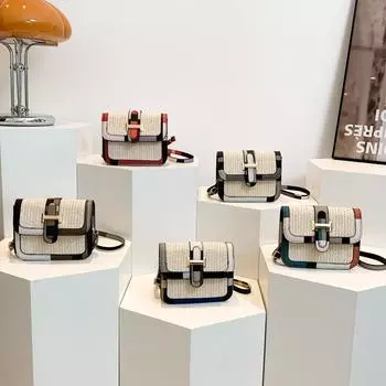 Niche Simple Летняя новая простая сумка через плечо Повседневная квадратная сумка Женская новая модная трендовая сумка через плечо