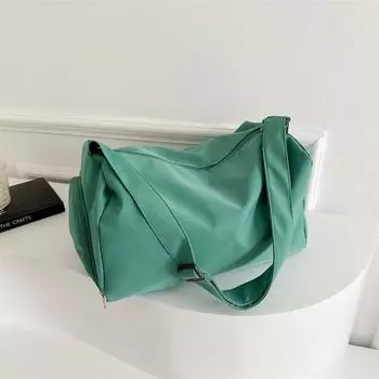 Нишевая простая сумка-тоут 2024 года, зимняя новая персонализированная модная сумка-мессенджер, трендовая большая вместительная женская сумка через плечо чёрный