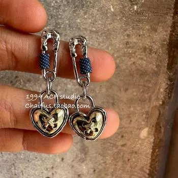Niche Style E242 Studio Unique Heart Creative Earrings Silver a pair