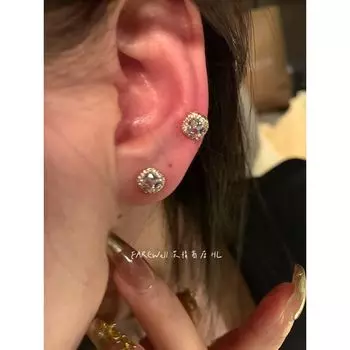Niche Style Flash Fall and Winter Fancy Elegant Earrings White zircon pair