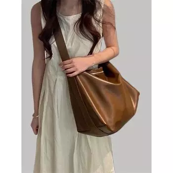 Niche Style Retro Tote Bag Classy High Quality Bag 2025 New Arrival Commuter s All-Matching Shoulder Bag Large-Capacity Crossbody Bag Brown