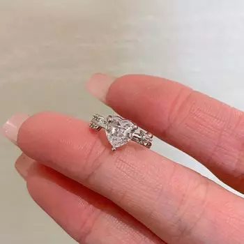 Niche Style Ringring Store Sweet Cool Delicate Ear Clip Silver right ear single