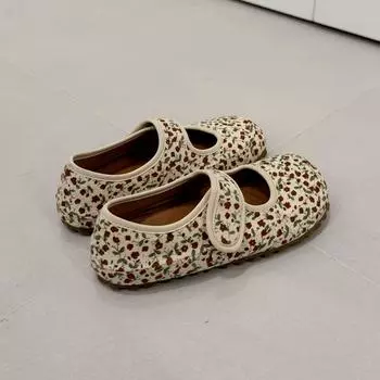 Niche sweet floral Velcro flat Mary Jane shoes women s 2025 new French retro soft-soled Doudou single shoes 35