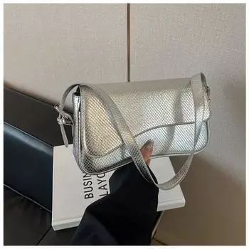 Niche texture snake pattern single shoulder armpit bag women s new retro versatile portable messenger small square bag серебряный