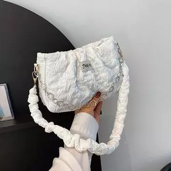 Niche trend small square bag casual commuter armpit bag 2024 summer new bag women s fashion simple shoulder bag чёрный