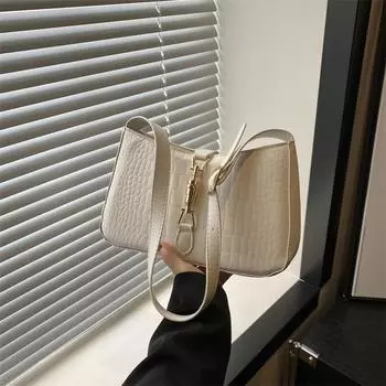 Niche underarm bag 2024 summer new trend shoulder messenger bag small square bag simple fashion handbag bag чёрный