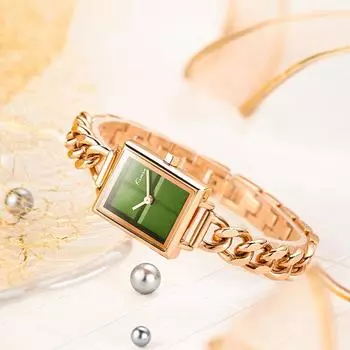 Niche Watch Ins Style Quartz Womens Watch Fashion Temperament Retro Прямоугольные часы-браслет для женщин