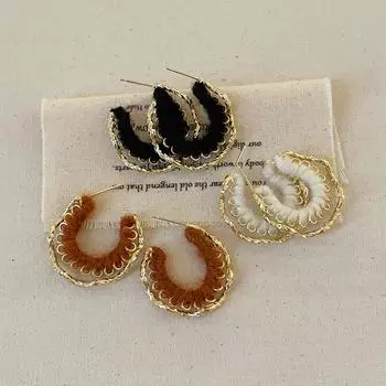 Нишевые плетеные шерстяные серьги-пусеты с металлическими шипами, женские осенне-зимние ретро, легкая роскошь, элегантные, модные, универсальные серьги