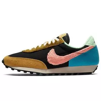 Nike Daybreak Fur Pack — Женские кроссовки Guava Ice Atomic Pink Black Baltic-Blue DC3275-064