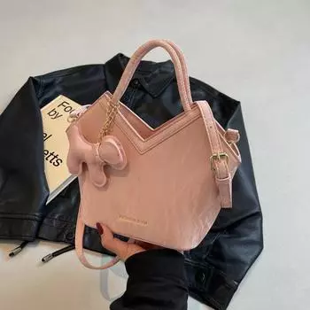 Нишевая сумка через границу для женщин, новинка 2024 года, минималистичная повседневная сумка-ведро, корейская версия, высококачественная и универсальная сумка через плечо