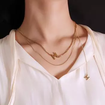 Нишевое ожерелье с кисточкой и буквой H для девочек, цепочка на ключицу, короткая сетка, красные простые ювелирные изделия серебряный