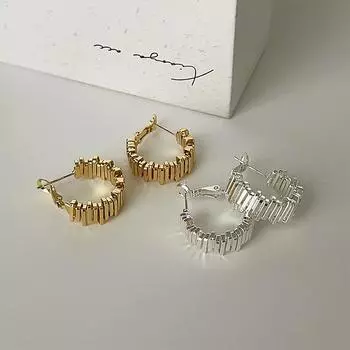 Нишевые серьги-гвоздики с нерегулярной металлической линией, женские уникальные индивидуальные модные изысканные темпераментные универсальные серьги