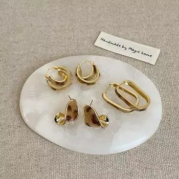 Нишевые высококачественные флокированные леопардовые серьги-гвоздики женские легкие роскошные ретро элегантные модные трендовые универсальные серьги для поездок на работу