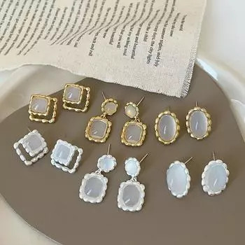 Нишевые высококачественные геометрические металлические опаловые серьги-гвоздики женские ретро элегантные модные темпераментные универсальные серьги