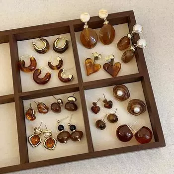 Нишевые высококачественные серьги-гвоздики из кофейной смолы Майяра, женские осенне-зимние атмосферные изысканные модные универсальные серьги