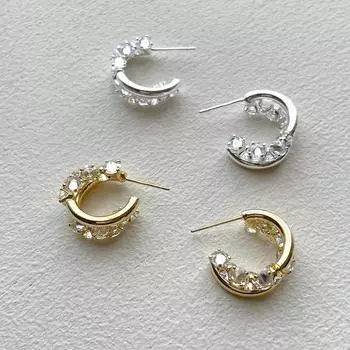 Нишевые высококачественные серьги-гвоздики с цирконием в форме буквы С, бриллиантами, женские легкие, роскошные, универсальные серьги для холодного ветра, темпераментные серьги A pair of copper