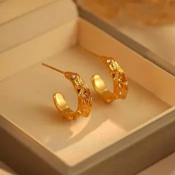 Нишевые высококачественные серьги-гвоздики женские индивидуальные дизайнерские золотые серьги Sense Temperament Cold Wind серьги 18K золотой