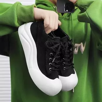 Нишевый дизайн Большие парусиновые туфли с толстой подошвой: Универсальная, модная обувь для скейтбординга и повседневная обувь в корейском стиле на осень 46 чёрный