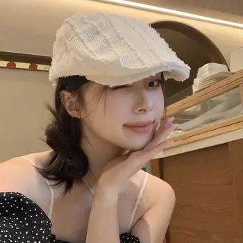 Нишевый дизайн, чувство однотонной шляпы, женская ретро-шляпа с грубым краем, маленькая кепка, модная литературная шляпа газетчика One size (54-59cm) fluffy vertical strip forward белый