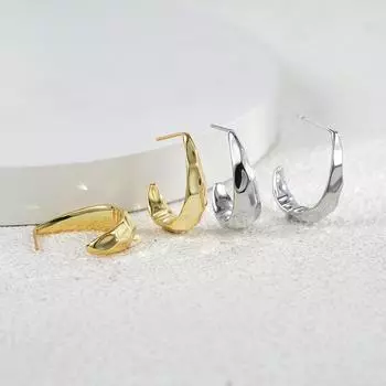 Нишевый дизайн легкие роскошные универсальные серьги маленькие серьги нишевый высококачественный простые серьги холодные персонализированные застежки для ушей