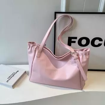 Нишевый дизайн, простая сумка для поездок на работу под мышкой, большая женская сумка 2024 года, новая сумка через плечо с темпераментом, мягкая сумка-тоут чёрный