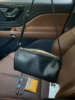 Нишевый дизайн Ретро и простая текстура Сумка-тоут Универсальная текстура Сумка подмышку и сумка-подушка чёрный