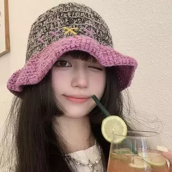 Нишевый дизайн ретро ручной работы двухцветная вязаная шапка контрастного цвета женская осенне-зимняя маленькая универсальная шерстяная панама M56-58cm