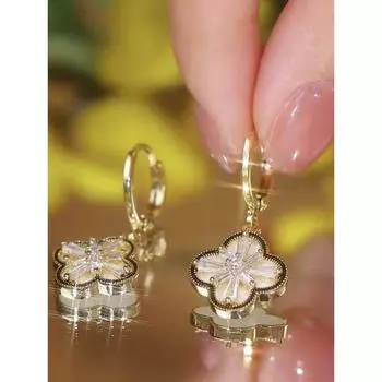 Нишевый стиль Изысканный женский S925 Холодный ветер Самый продаваемый Четырехлистный клевер Default