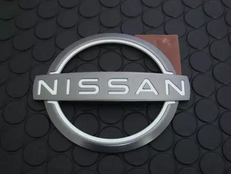 Nissan Genuine 62890-6GP0A 370Z Front Bumper New Logo Emblem OEM Japan NEW