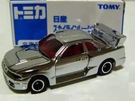 Nissan Skyline Racing посеребренная версия (R33)
