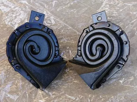 Nissan Y31 Cima Genuine Horn 180SX HI LO Set / Cedric / Gloria OEM JDM