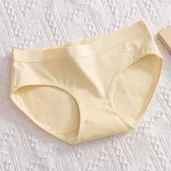 Нижнее белье, женские бесшовные трусы со средней талией, летние тонкие антибактериальные трусики в девичьем стиле, милые дышащие трусики M телесный