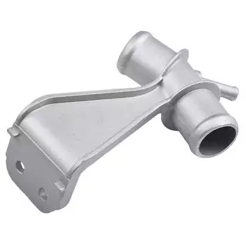 Нижний соединитель шланга охлаждающей жидкости Охлаждающая жидкость двигателя 1657722030