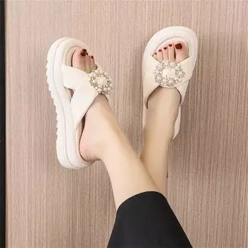 Низкий размер 35 летняя обувь женские удобные тапочки для детей сандалии обувь кроссовки спорт 2024 элегантный супер уютный промо 35