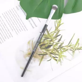 No. 28 Professional Cream Eye Shadow Eye Makeup Brush Partial Highlight Brush Wet and Dry Lotion Side Shadow Makeup Tools Pieces Default