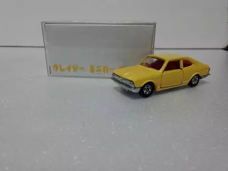 No box Out of print Tomica Toyota Sprinter SL Made in Japan Crazy Mini Car Circle with case Shipped from Amazon warehouse