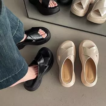 Non-slip fashionable versatile thick-bottomed temperament cool slippers spring and summer new outer wear niche small women one-word drag 35 чёрный