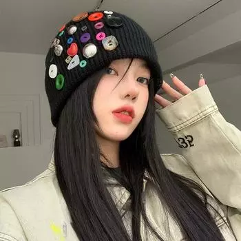 Носить блоггер большой окружности головы вязаный головной убор пуговицы утолщенная шерстяная шапка женская зимняя теплая шапка-ушанка мужская холодная шапка M56-58cm чёрный