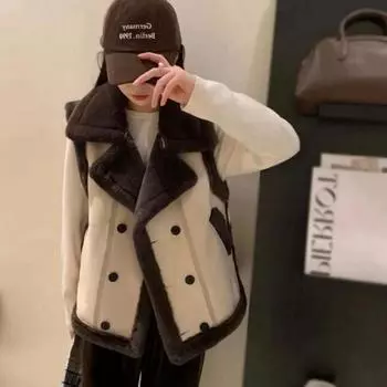 Носите небольшой жилет, сложенный снаружи, женщины носят универсальный новый иностранный стиль, популярный в этом году жилет из искусственного меха ягненка с добавлением меха S (80-47.5 kg)