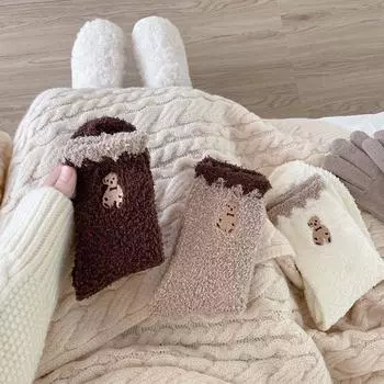 Носки для девочек с вышивкой «Медведь» Женские носки из кораллового флиса Милые носки-тапочки Носки средней длины белый