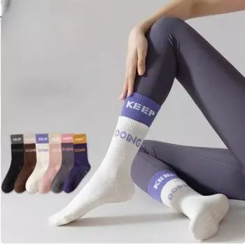 Носки для йоги, повседневные полосатые хлопковые дышащие носки для пилатеса, силиконовые нескользящие спортивные носки для фитнеса, тренажерного зала, танцев и танцев коричневый