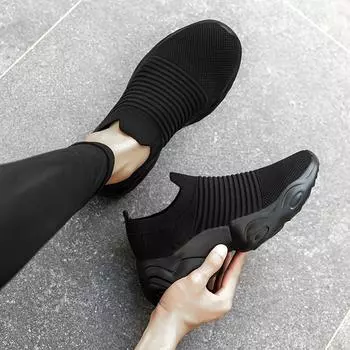 Носки и обувь Мужская обувь Летняя повседневная одиночная обувь Дышащая и легкая спортивная обувь Кроссовки для бега Пара Универсальная Большой размер 35