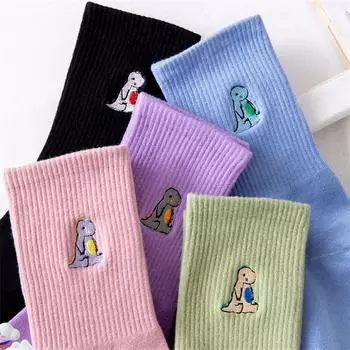 Носки с вышивкой динозавра, женские носки, забавные мультяшные весенне-осенние женские носки чёрный