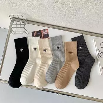 Носки Zhuji женские средние носки-трубы с двойной иглой Little Bee универсальные хлопковые носки базовые однотонные вышитые гребенные хлопковые модные носки для женщин One Size серебряный серый