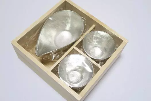 Nousaku Katakuchi Guinomi Набор из 2 маленьких коробок Katakuchi Guinomi Paulownia -