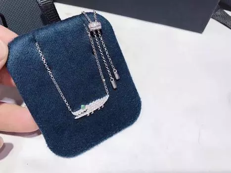 НОВИНКА 2023 года, трендовое ожерелье с бриллиантами в виде большого глаза крокодила, очень милое, изысканное и универсальное. Его можно носить на ежедневные вечеринки.