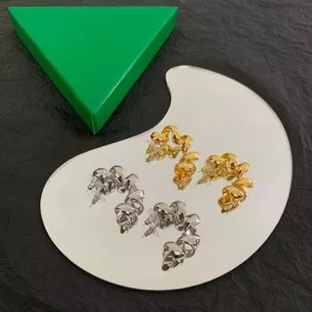 НОВИНКА IN2023, хит продаж, гофрированные серьги-гвоздики, повседневные универсальные ювелирные изделия, атмосферные модные милые серьги золотой