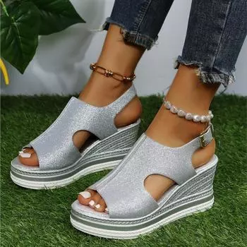 НОВЫЕ женские повседневные босоножки на танкетке с блестками золотого и серебряного цвета с вырезами, женские летние пляжные сандалии с открытым носком и пряжкой одной линии 36